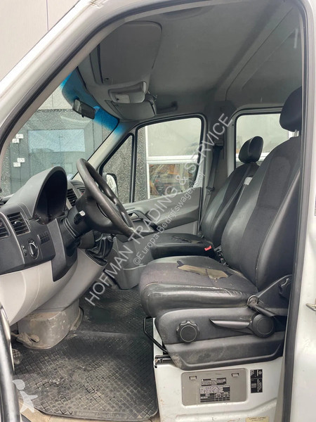 Bedrijfswagen Mercedes 519