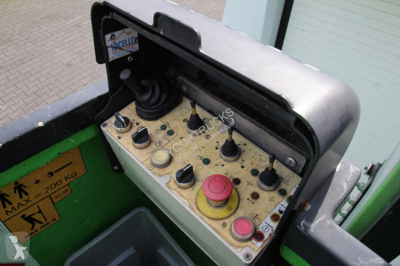 Véhicule utilitaire Iveco 70-150 KLUBBK42P 14,8...