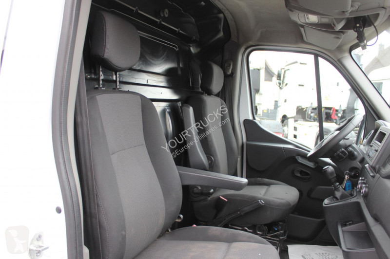 Véhicule utilitaire Renault 145 E6 Klubb KL-26...