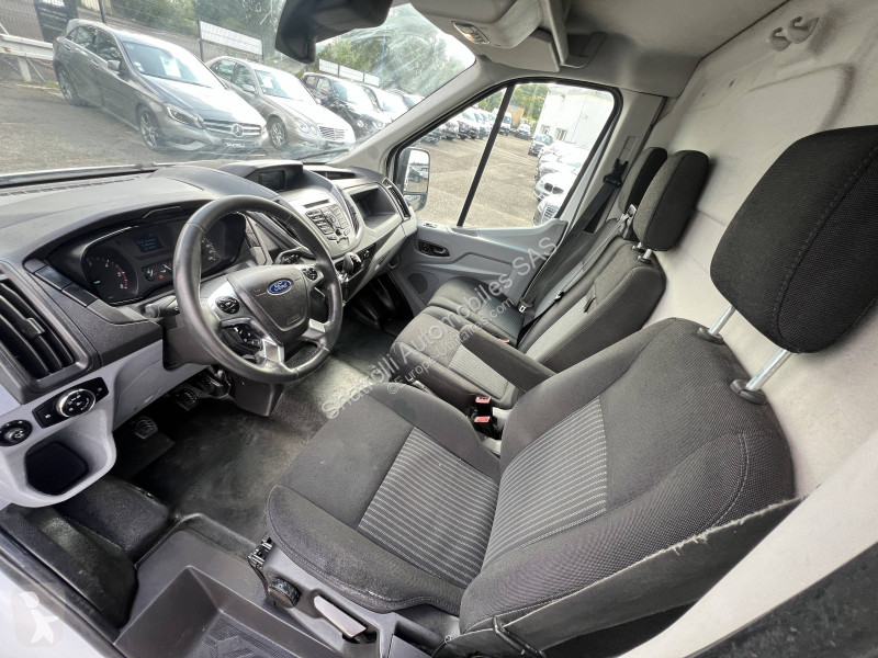 Véhicule utilitaire Ford L2H2 2.2 TDCi 155ch...