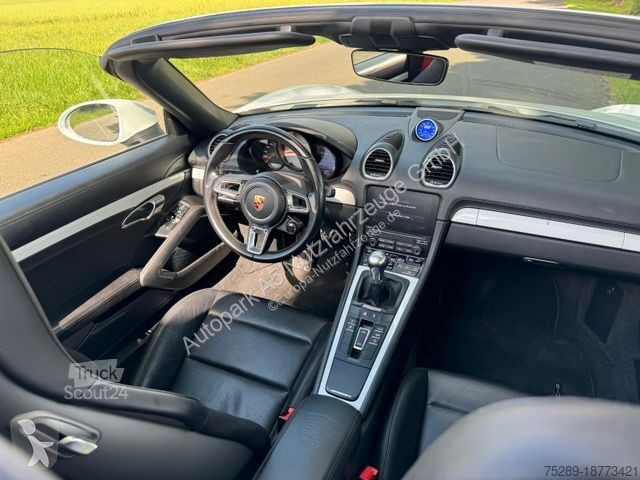 Véhicule utilitaire Porsche 718 S Sport Chrono...