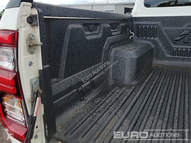 Furgoneta Toyota Hilux
