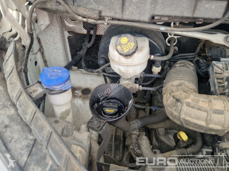 Véhicule utilitaire Ford 350