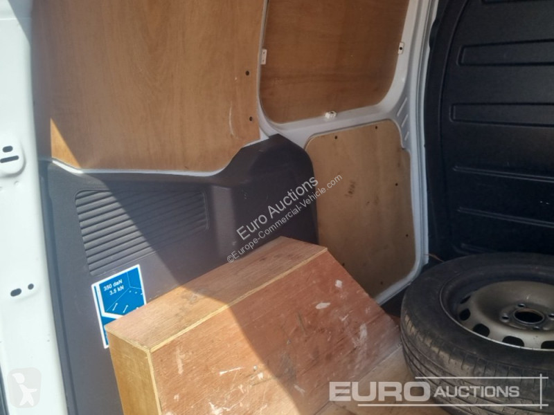 Autoutilitară Ford Courier