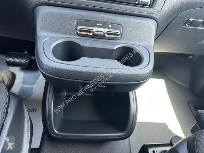 Véhicule utilitaire Mercedes Fg 119 CDI Mixto...