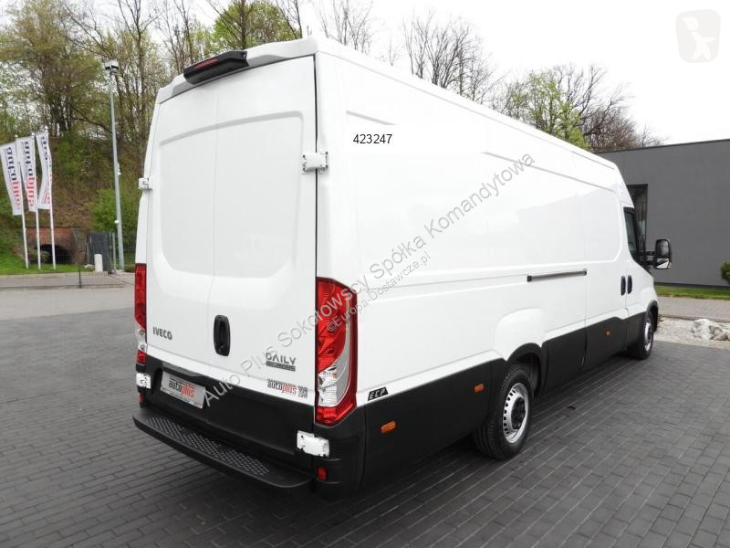 Veículo utilitário Iveco DAILY 35S14 FURGON...