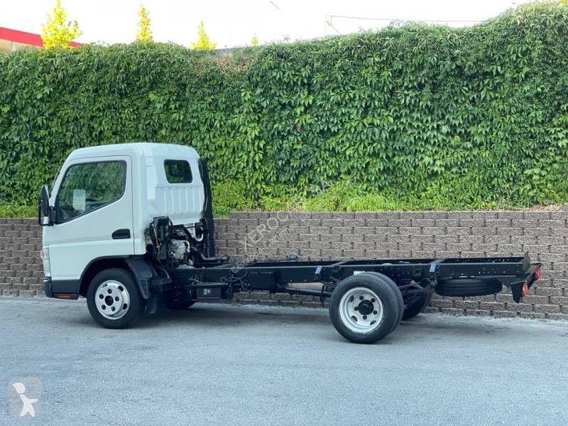 Furgoneta Mitsubishi