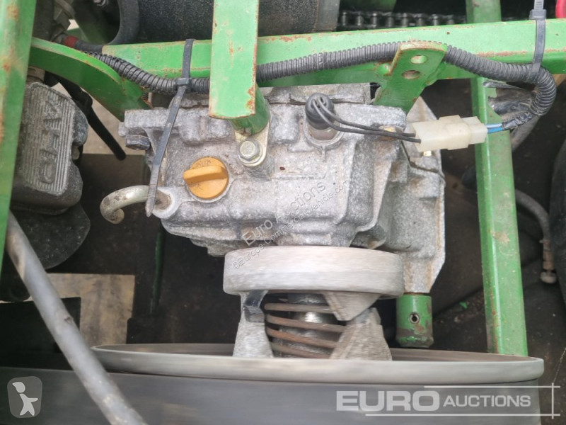 Furgoneta John Deere AMT626