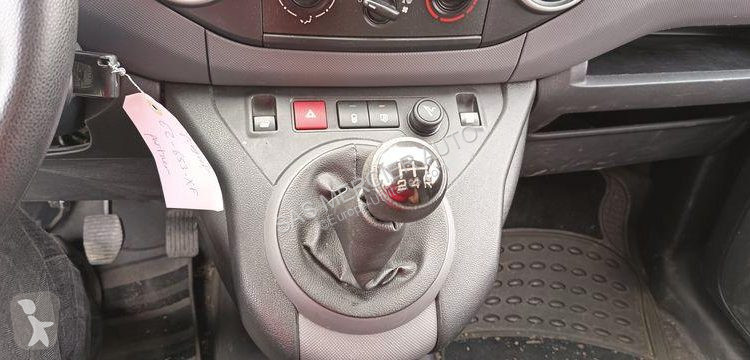 Véhicule utilitaire Peugeot