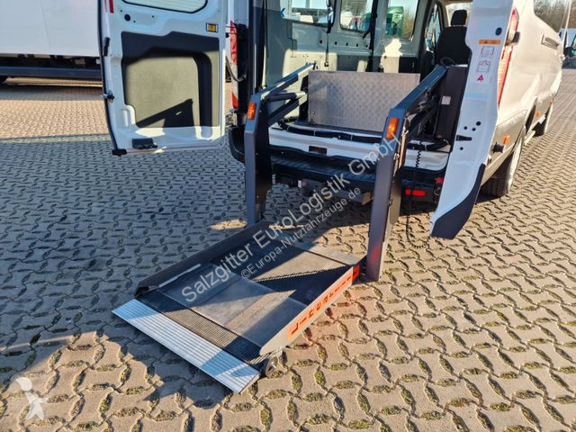 Furgoneta Ford / Transport von Personen im...