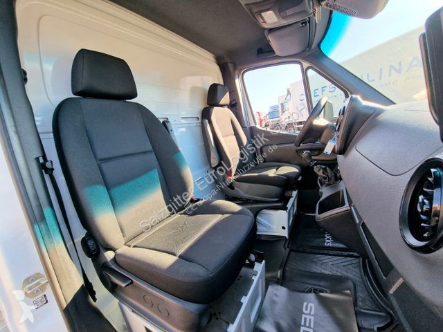 Véhicule utilitaire Mercedes / 6D