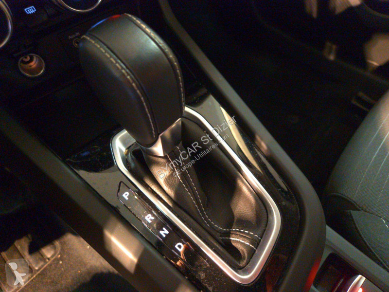 Autoutilitară Renault Arkana mild hybrid 140...