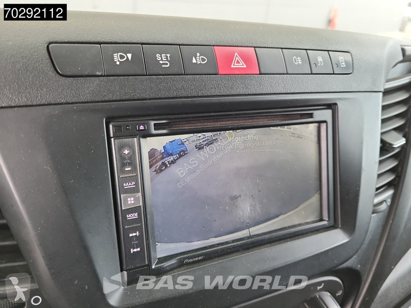 Furgoneta Iveco 35C15 3,0L Dubbellucht L2H2...