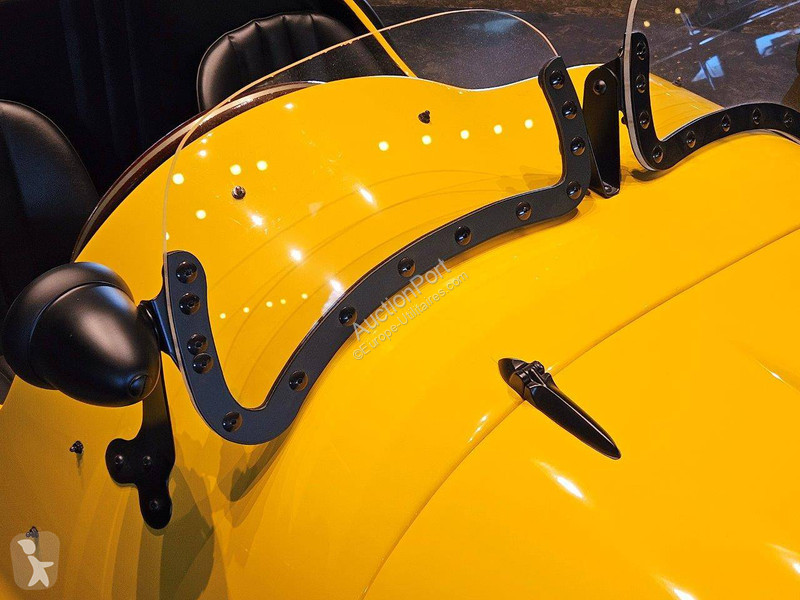 Véhicule utilitaire Ferrari  Vintage Racer...