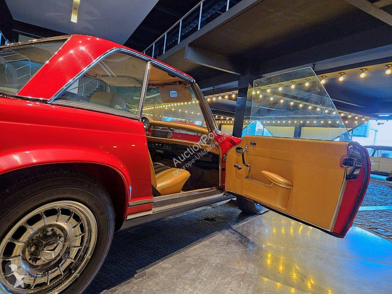 Furgoneta Mercedes SL 'Pagode' 200-serie