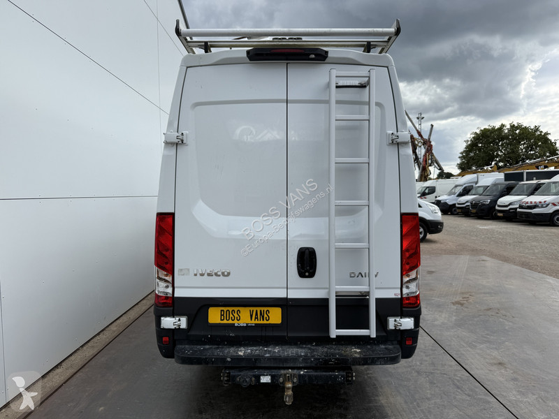Véhicule utilitaire Iveco 35S16 2.3 L4H2...