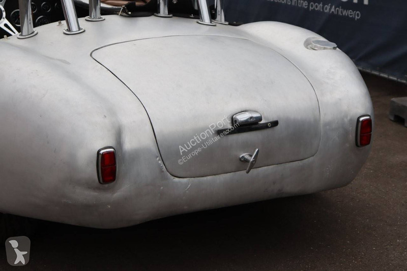 Furgoneta   Cobra replica
