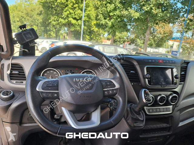 Autoutilitară Iveco Daily