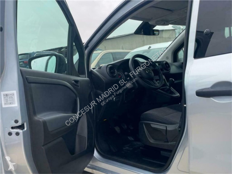 Véhicule utilitaire Mercedes 110 CDI 70kW...