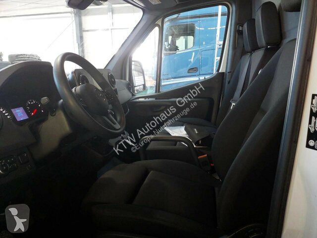 Autoutilitară Mercedes 317CDI Maxi...
