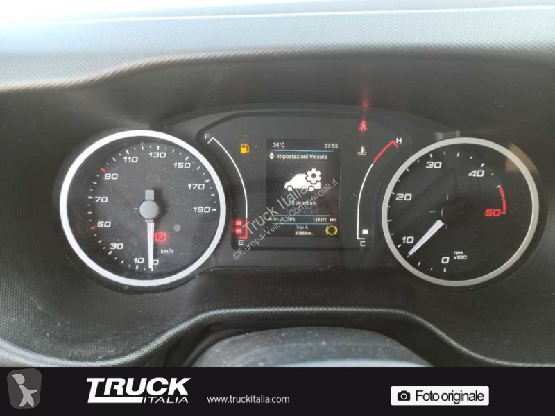 Autoutilitară Iveco V