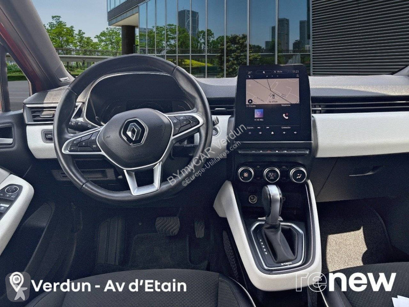 Véhicule utilitaire Renault Clio E-Tech 140