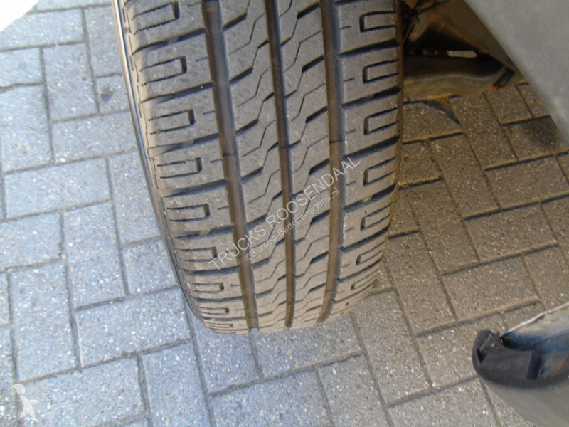 Véhicule utilitaire Iveco 35S15 + amcoveba 602...