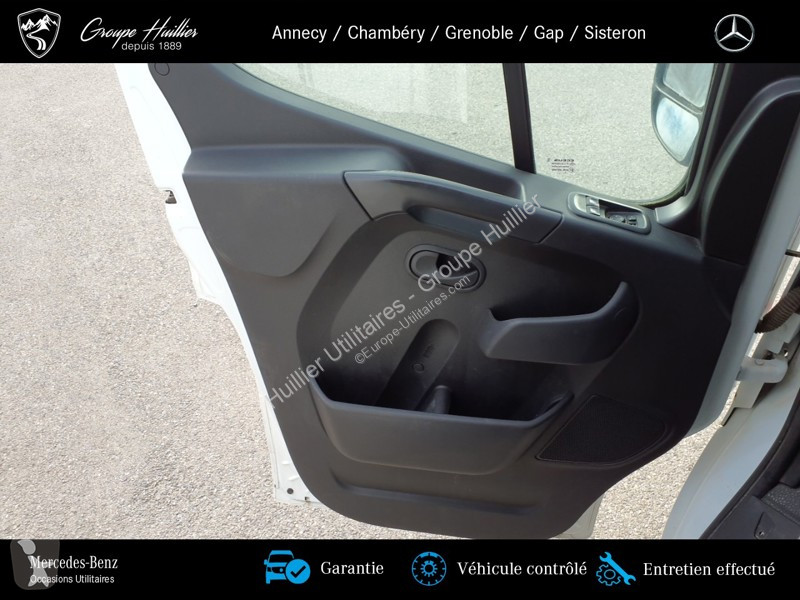 Véhicule utilitaire Renault L2H2 Nacelle - 12m...