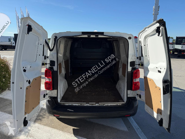 عربة نفعية Opel VIVARO 1.5 120 L2H1