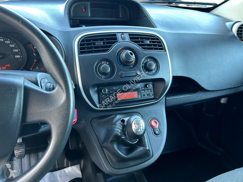 Véhicule utilitaire Renault Maxi Grand Volume...