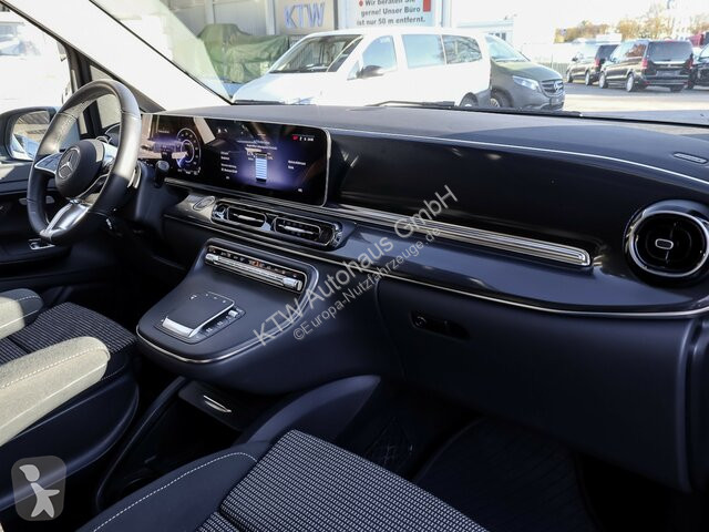 Véhicule utilitaire Mercedes EQV 300...