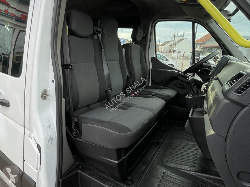 Véhicule utilitaire Renault MASTER III COMBI /...