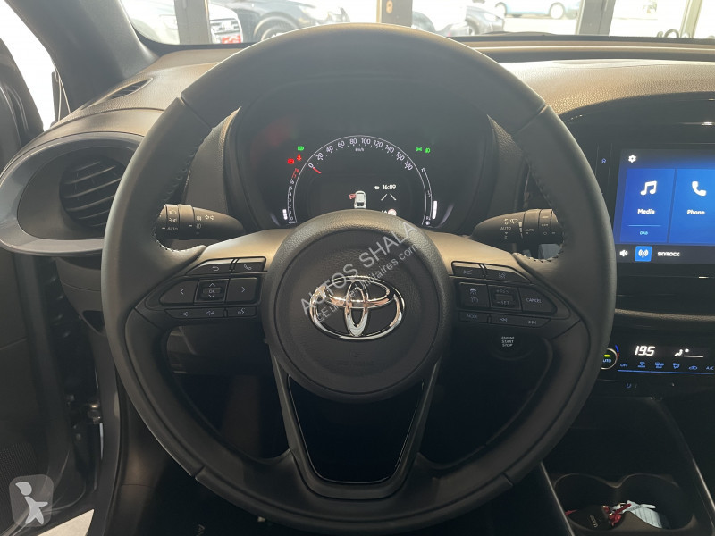 عربة نفعية Toyota AYGO X / A PARTIR DE...