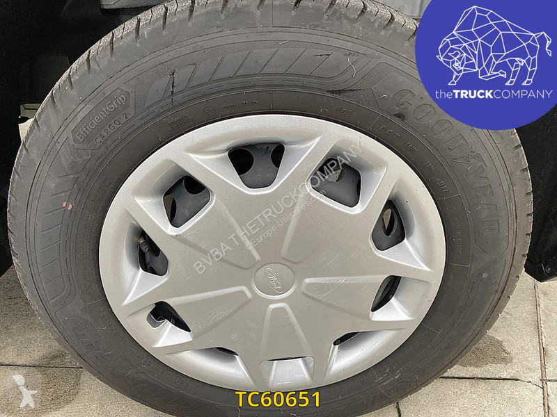 عربة نفعية Ford 130.35 L2H2 - AUTOMATIC GEARBOX...