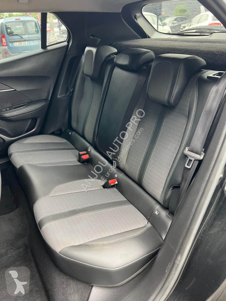 عربة نفعية Peugeot HDi 110ch BVM6 FINITION ALLURE