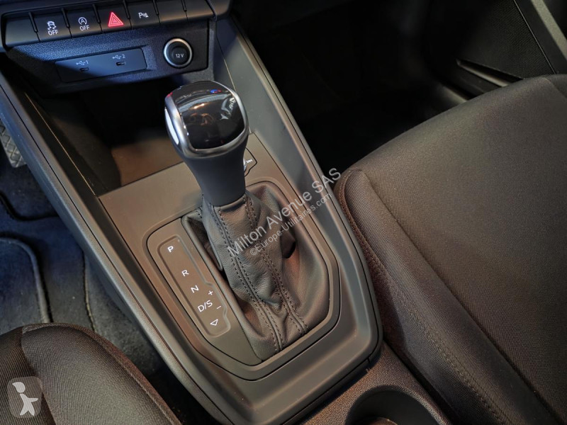 Véhicule utilitaire Audi A1 Sportback 1.0 30...