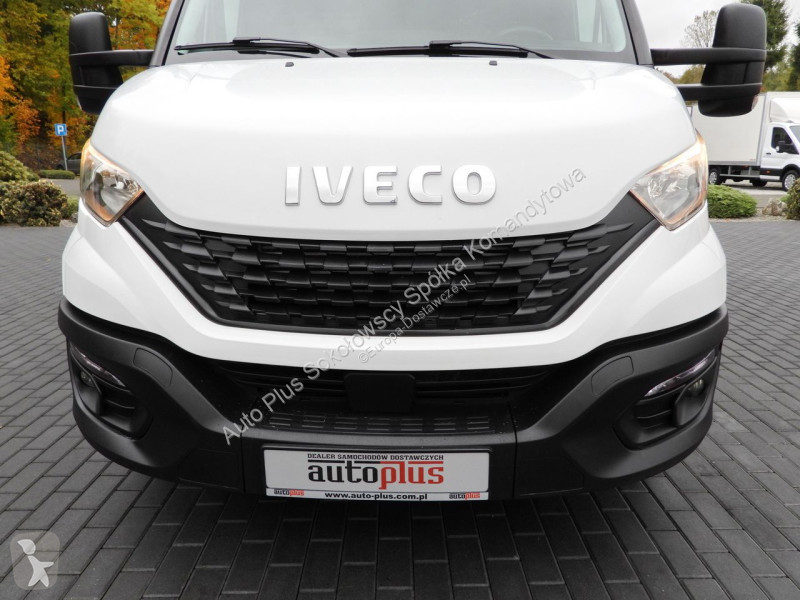 Лекотоварен автомобил Iveco 35S18 DAILY