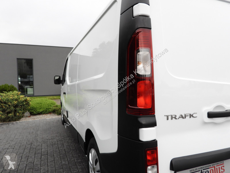 Véhicule utilitaire Renault  TRAFIC