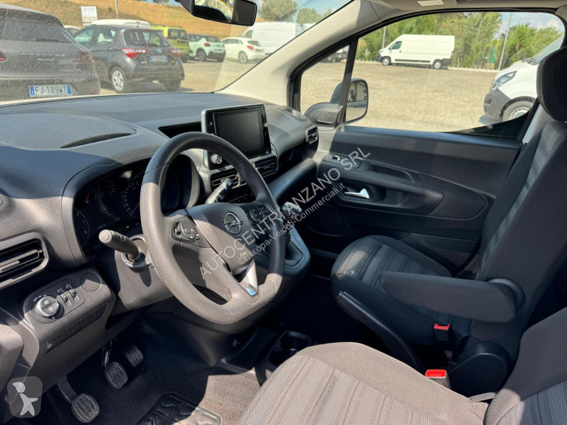 Véhicule utilitaire Opel