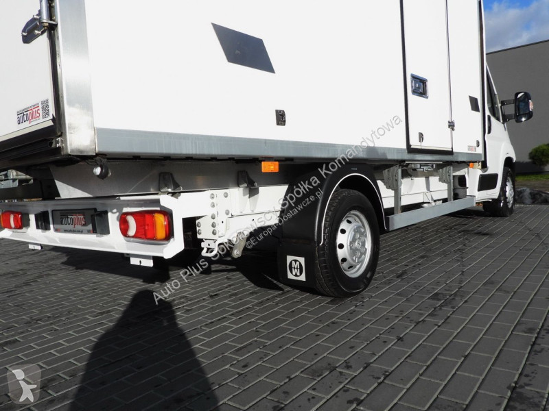 Samochód dostawczy Peugeot  BOXER