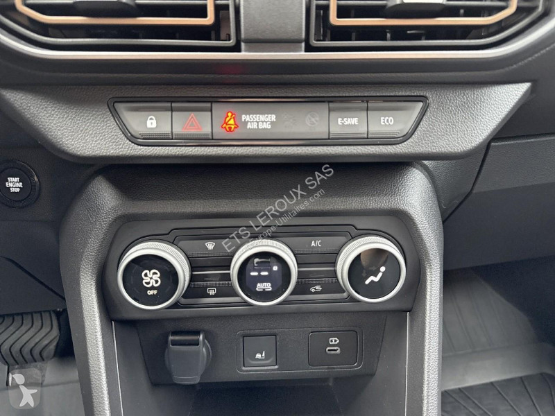 Samochód dostawczy Dacia JOGGER
