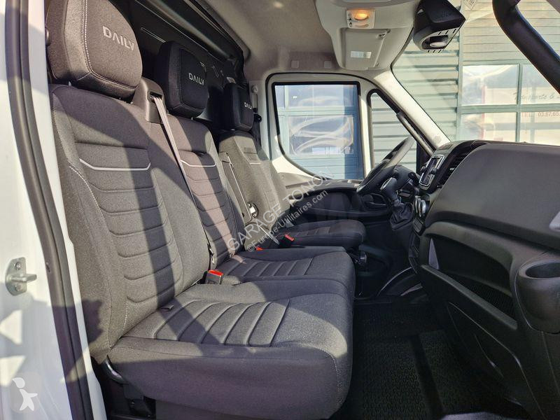 Véhicule utilitaire Iveco 35S14 GAZ GNC + ESSENCE