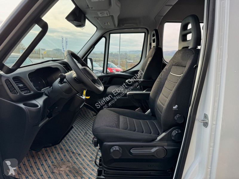 Samochód dostawczy Iveco 35S16 A8...
