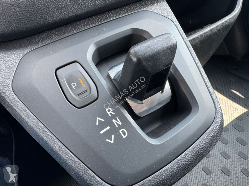 Furgoneta Renault L1H1 3T BLUE DCI 170 BVA9...