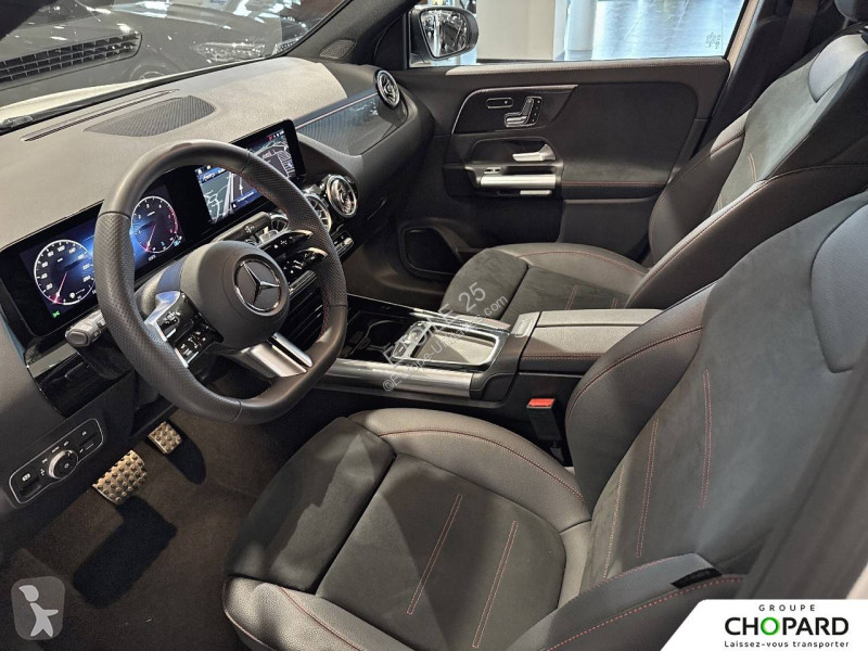 عربة نفعية Mercedes GLA 180 d 8G-DCT