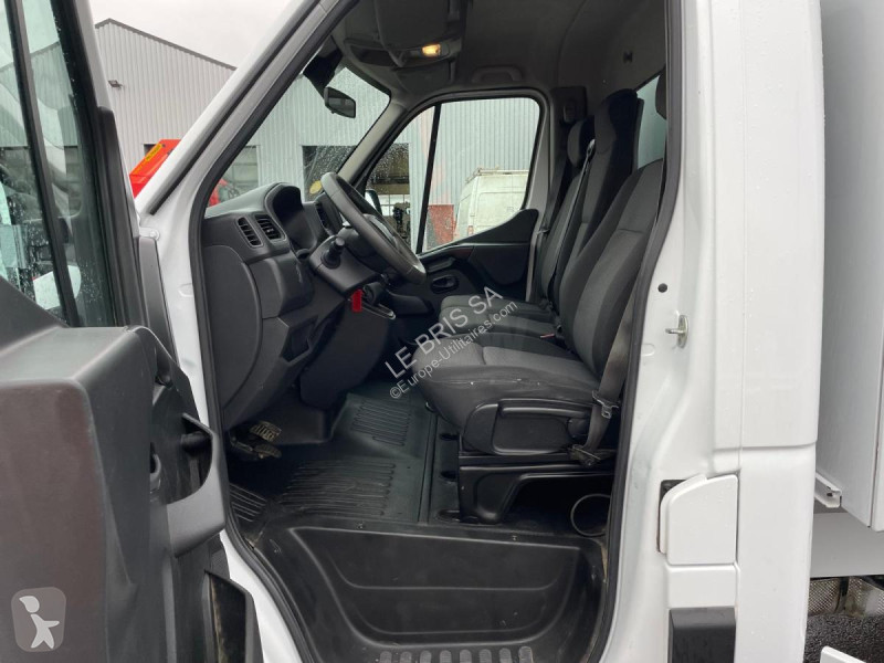 عربة نفعية Renault MASTER 130