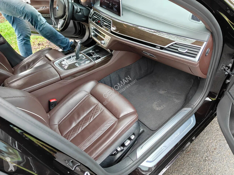 عربة نفعية BMW 745e PHEV 7 Serie