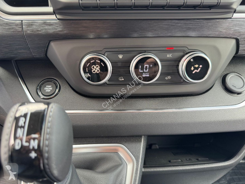 Véhicule utilitaire Renault L2H1 3T BLUE DCI...