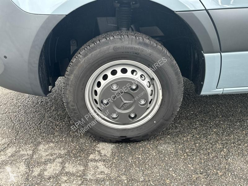 Véhicule utilitaire Mercedes Fg 519 CDI 37 3T5...