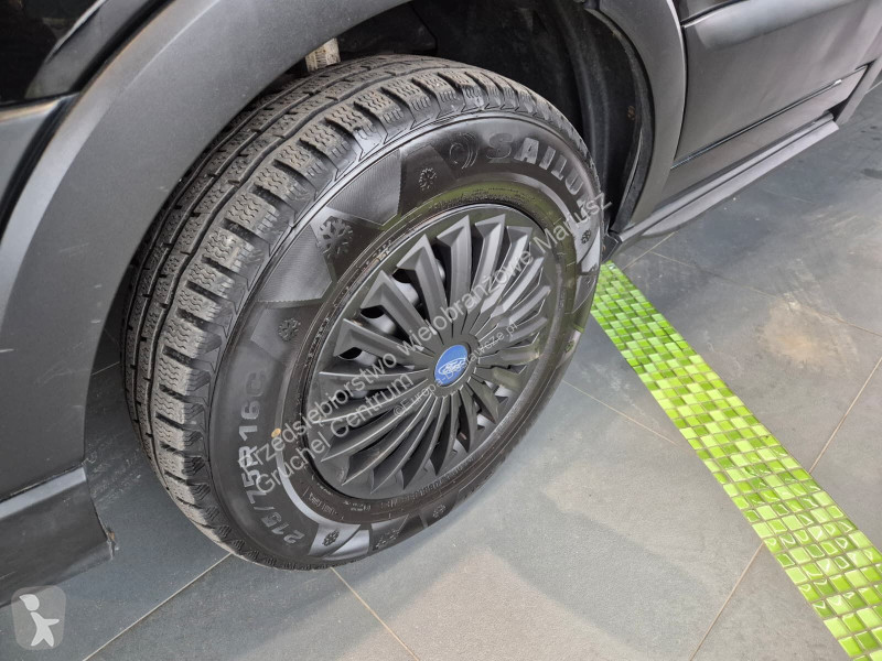 Лекотоварен автомобил Ford Transit 350 2.0 TDCi...